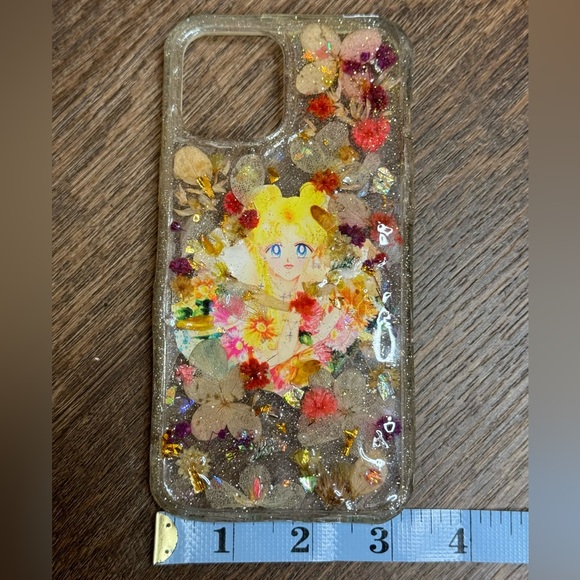 DIY Sailor Moon Glitter Flower iPhone 12 Pro Max Case - Picture 6 of 13